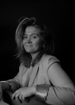 Juliane Müller - Photo Designer and editor